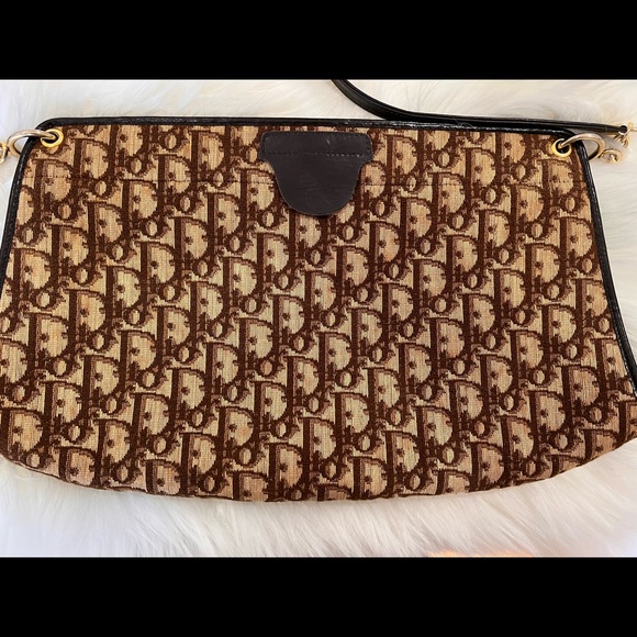 Christian Dior - Picture 6 of 11